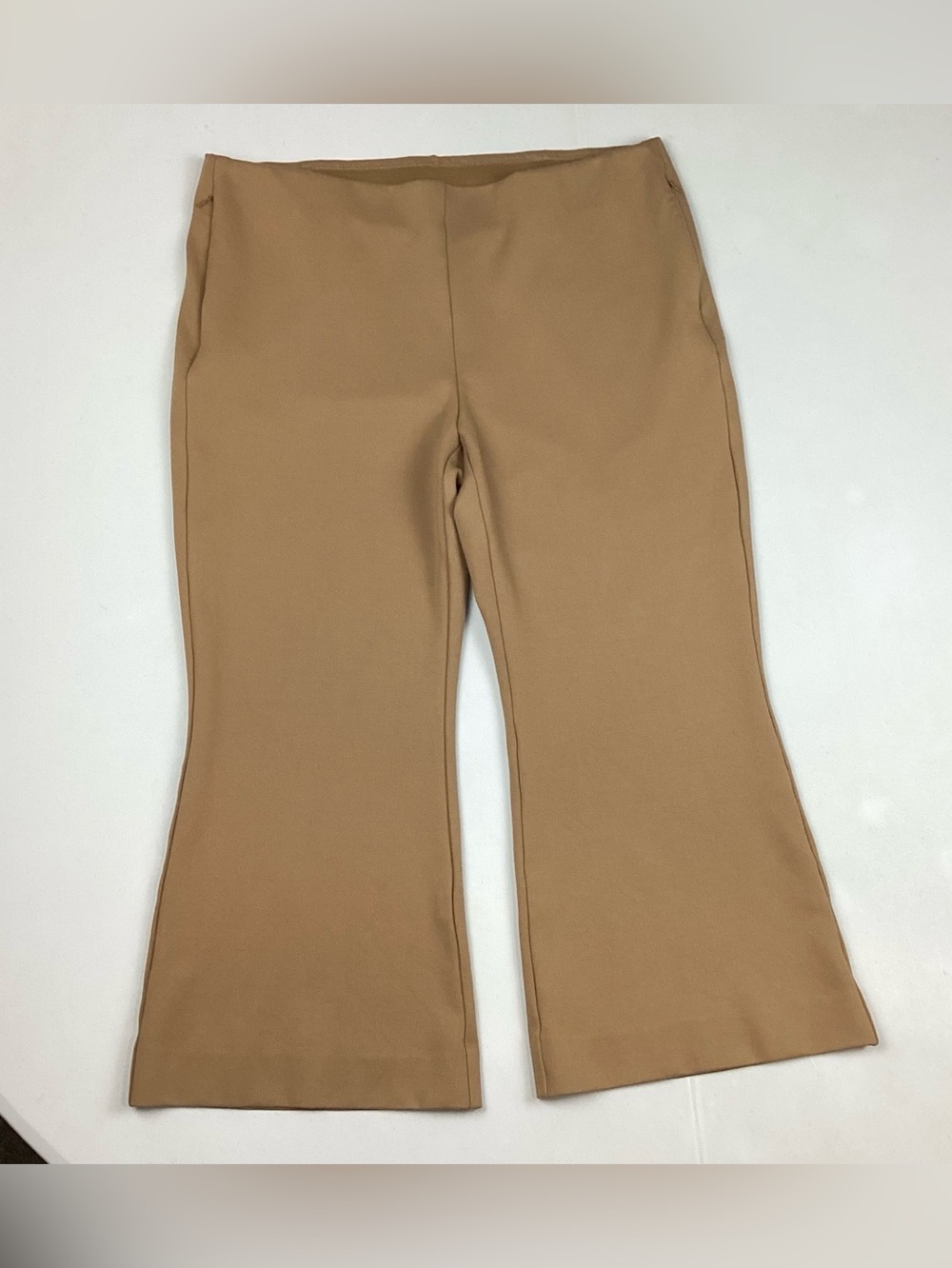 Chico’s Juliet So Slimming Crop Flare Tan Pants Size 16 NWOT